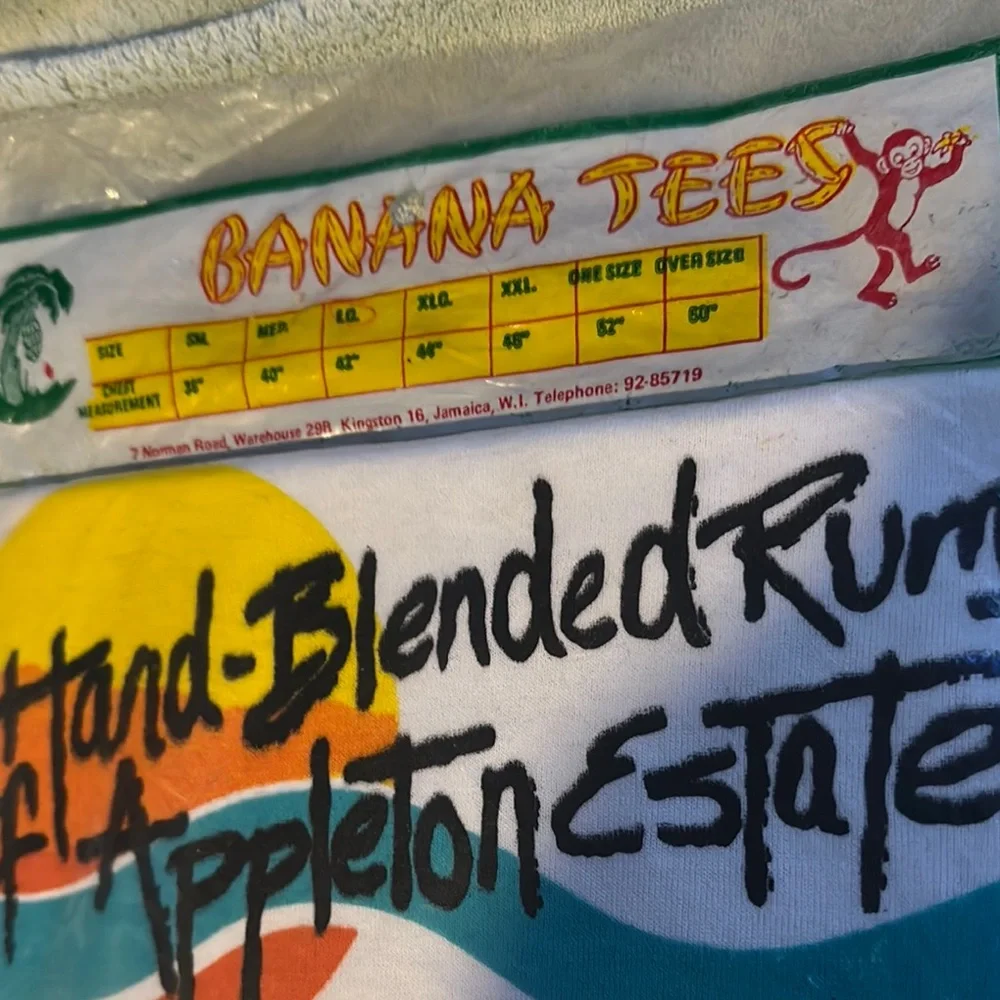 VTG Banana Republic Appleton Estate Rum Short Sleeve T-Shirt - Picture 2 of 6